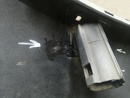 AA045981; Бампер передний; под паркт.; под омыват. (5K0807221) для Volkswagen Golf/БУ; Оригинал; Р1, Мелкий дефект; 