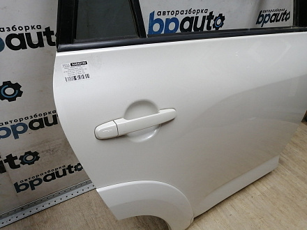 AA045120; Дверь задняя правая, под расширитель, Long (67003-42110) для Toyota Rav4/БУ; Оригинал; Р0, Хорошее; (070) Белый перламутр 3х. сл.