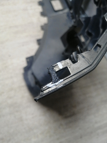 Фотография детали AA045797; Бампер передний; под паркт.; под омыват. (8R0 807 437) для Audi Q5 I (2008-2012)/БУ; Оригинал; Р1, Мелкий дефект; . Фото номер 9