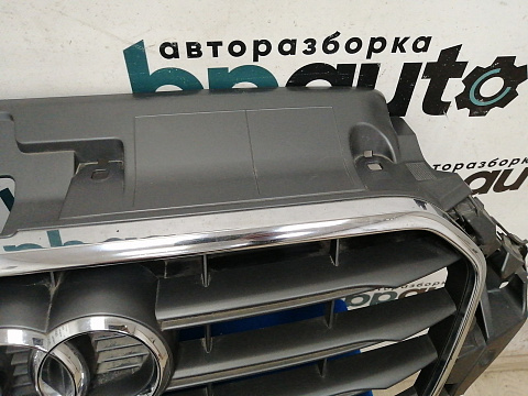 Фотография детали AA043249; Решётка радиатора (8V5 853 651) для Audi A3 III (8V) Sedan (2012-2016)/БУ; Оригинал; Р2, Удовлетворительное; . Фото номер 2