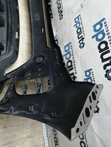 Фотография детали AA045883; Бампер передний, R-DYNAMIC; под паркт.; без омыват. (K8D2-17F775-BB) для Land Rover Range Rover Evoque II (2019- 2023)/БУ; Оригинал; Р1, Мелкий дефект; . Фото номер 18