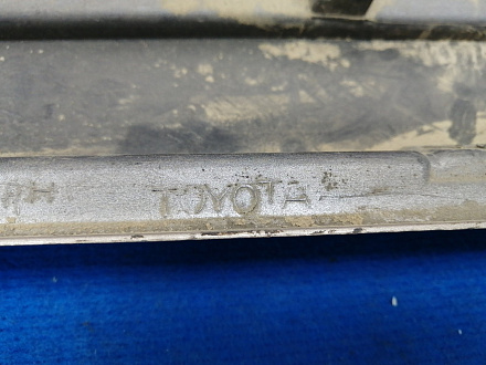 AA016339; Накладка на порог правая (75850-60040) для Toyota Land Cruiser/БУ; Оригинал; Р0, Хорошее; 