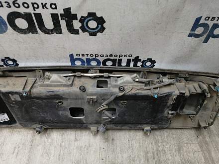 AA045274; Накладка крышки багажника, без кнопок (76811-60190) для Toyota Land Cruiser Prado 150 (2010 — 2013)/БУ; Оригинал; Р0, Хорошее; (070) Белый перламутр 3х. сл.