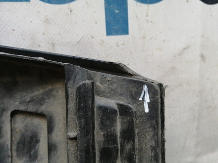 AA035884; Накладка на дверь задняя левая (7P6854949H) для Volkswagen Touareg/БУ; Оригинал; Р1, Мелкий дефект; 