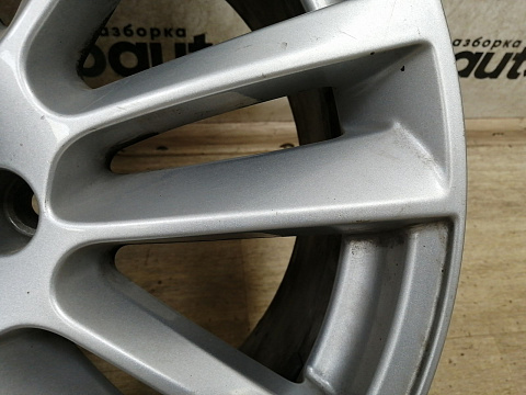 Фотография детали AA033558; Диск литой, 19x8.5J, 5x108, ET45 (HK83-1007-DA) для Jaguar F-Pace I (2016-2020)/БУ; Оригинал; Р1, Мелкий дефект; . Фото номер 4