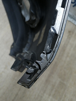 AA045677; Бампер передний, Sport-Style; без паркт.; под омыват. (5NU807221) для Volkswagen Tiguan I рест. (2011- 2016)/БУ; Оригинал; Р1, Мелкий дефект; 