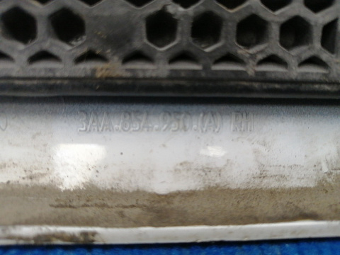 Фотография детали AA035957; Накладка на дверь задняя правая (3AA854950A) для Volkswagen Passat B7 Sedan (2011- 2014)/БУ; Оригинал; Р1, Мелкий дефект; . Фото номер 5