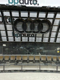 AA000991; Решётка радиатора, S-line; без паркт. (8R0 853 651 AB) для Audi Q5 I рест. (2012-2017)/БУ; Оригинал; Р0, Хорошее; 
