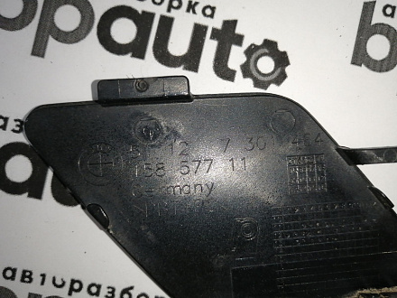 AA045018; Заглушка буксир. крюка заднего бампера (51127301464) для BMW 3 серия VI Sedan (F30) (2011-2016)/БУ; Оригинал; Р1, Мелкий дефект; 