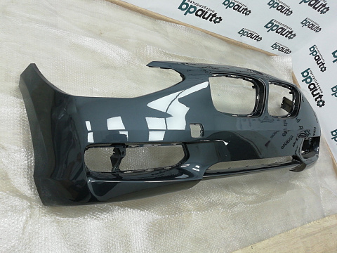 Фотография детали AA004018; Бампер передний; без паркт.; без омыват. (51117245731) для BMW 1 серия F21 F20/БУ; Оригинал; Р0, Хорошее; (A68) Темно-серый. Фото номер 2