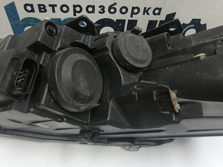 AA046036; Фара галоген правая (5K1941006P) для Volkswagen Golf/БУ; Оригинал; Р1, Мелкий дефект; 