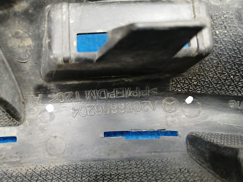 Фотография детали AA030050; Решетка переднего бампера, AMG (A2058856204) для Mercedes-Benz C-klasse IV рест. (W205) (2018-2021)/БУ; Оригинал; Р1, Мелкий дефект; . Фото номер 13