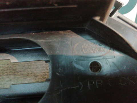 Фотография детали AA024349; Декоративная накладка на крыло, правая (6H52-014K80-A) для Land Rover Freelander/БУ; Оригинал; Р1, Мелкий дефект; . Фото номер 7