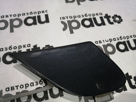 AA045470; Заглушка букс. крюка переднего бампера (A2228850024) для Mercedes-Benz S-klasse VI Sedan (W222) (2013-2017)/БУ; Оригинал; Р0, Хорошее; 