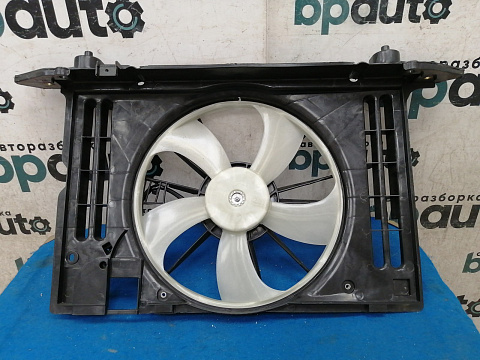 Фотография детали AA034246; Диффузор радиатора, v1.6, автомат (16711-22150) для Toyota Corolla/Нов; Неоригинал; . Фото номер 6