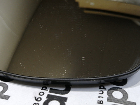 Фотография детали AA045102; Зеркальный элемент правый (87931-0K070) для Toyota/БУ; Оригинал; Р1, Мелкий дефект; . Фото номер 4