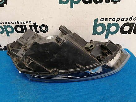 AA042402; Фара галоген левая (6RU941015) для Volkswagen Polo V Sedan (2010-2014)/БУ; Оригинал; Р1, Мелкий дефект; 