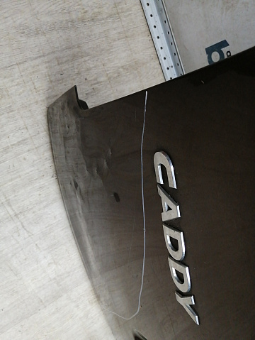 Фотография детали AA045391; Крышка багажника (2K0827025L) для Volkswagen Caddy/БУ; Оригинал; Р2, Удовлетворительное; . Фото номер 16