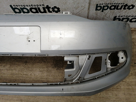AA028356; Бампер передний; без паркт.; без омыват. (6RU 807 221) для Volkswagen Polo V Sedan (2010-2014)/БУ; Оригинал; Р1, Мелкий дефект; 