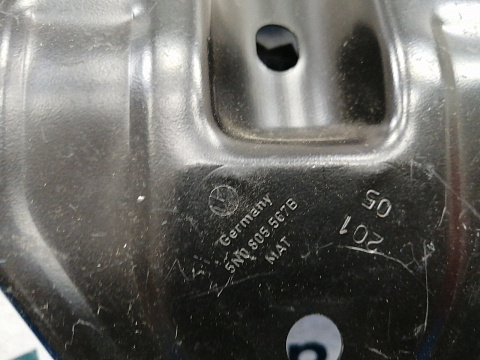 Фотография детали AA036986; Стойка замка капота (5N0 805 567 B) для Volkswagen Tiguan I (2007- 2011)/Нов; Оригинал; . Фото номер 2
