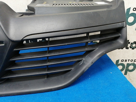 Фотография детали AA028207; Решетка радиатора (623107605R) для Renault/БУ; Оригинал; Р1, Мелкий дефект; . Фото номер 3
