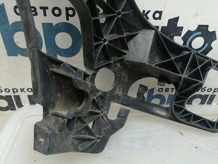 AA045500; Кронштейн, каркас переднего бампера левый (A2048850765) для Mercedes-Benz C-klasse III (W204) (2006-2011)/БУ; Оригинал; Р0, Хорошее; 