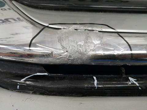 Фотография детали AA033317; Решетка радиатора (7450A992) для Mitsubishi Outlander III рест.2 (2015-2018)/БУ; Оригинал; Р2, Удовлетворительное; . Фото номер 10