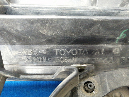 AA025365; Решетка радиатора (53101-60521) для Lexus LX570, LX450D (2008 — 2011)/БУ; Оригинал; Р1, Мелкий дефект; 