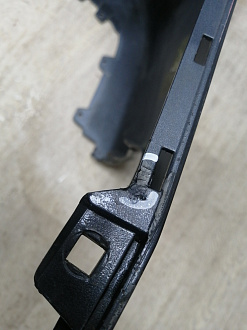 BA000250; Бампер передний, v1.5, v1.8, без отв. под расш.; без паркт.; без омыват. (6400B226229ZZ) для Mitsubishi Lancer/БУ; Оригинал; Р1, Мелкий дефект; 