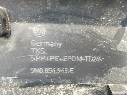 AA035889; Накладка двери задняя левая (5N0854949E) для Volkswagen Tiguan/БУ; Оригинал; Р1, Мелкий дефект; 