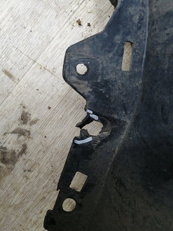 AA045561; Бампер передний нижняя часть; под паркт. (95122393) для Opel Mokka (2012 - 2015)/БУ; Оригинал; Р2, Удовлетворительное; 