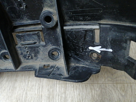 AA045747; Юбка переднего бампера (7P5807061) для Porsche Cayenne II (958) (2010-2014)/БУ; Оригинал; Р1, Мелкий дефект; 