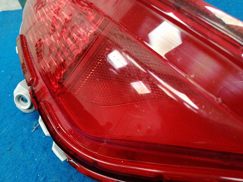Фотография детали AA035065; ПТФ заднего бампера левая (KB9G-51660) для Mazda CX-5 II (2017-2021)/БУ; Оригинал; Р1, Мелкий дефект; . Фото номер 4
