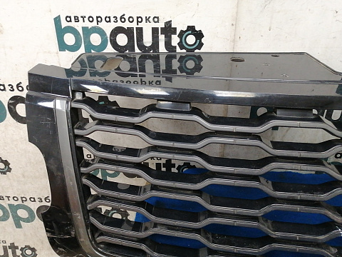 Фотография детали AA033727; Решетка радиатора (JK52-8200-BC) для Land Rover Range Rover IV рест. L405 (2017- н.в.)/БУ; Оригинал; Р2, Удовлетворительное; . Фото номер 9