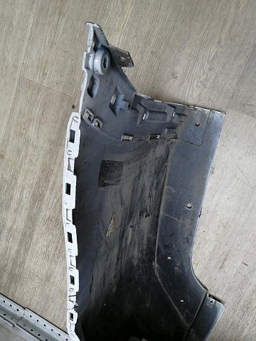 Фотография детали AA044930; Бампер задний; под паркт. (2804160XKV4AA) для Haval H9 II (2024-н.в.)/БУ; Оригинал; Р2, Удовлетворительное; . Фото номер 8