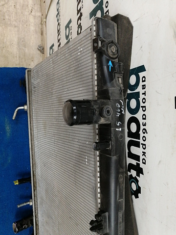 Фотография детали AA037837; Радиатор охлаждения (16400-38200) для Lexus LS IV (2006- 2009)/БУ; Оригинал; Р1, Мелкий дефект; . Фото номер 6