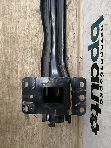 Фотография детали AA030359; Усилитель заднего бампера (5NA 807 305 A) для Volkswagen Tiguan/БУ; Оригинал; Р1, Мелкий дефект; . Фото номер 10