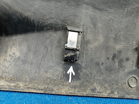 Фотография детали AA036095; Накладка двери задняя левая (CJ54-S24903-A) для Ford Kuga/БУ; Оригинал; Р1, Мелкий дефект; . Фото номер 8