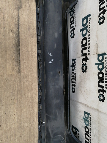 Фотография детали AA038477; Бампер задний; под паркт. (60U 807 421 B) для Skoda Rapid/БУ; Оригинал; Р1, Мелкий дефект; . Фото номер 19