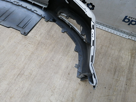 AA045409; Бампер передний; без паркт.; без омыват. (13225746) для Opel Astra/БУ; Оригинал; Р1, Мелкий дефект; 