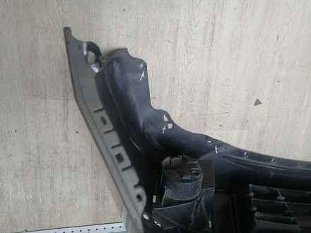 AA045992; Бампер передний; без паркт.; под омыват. (62022-EM00H) для Nissan Tiida/БУ; Оригинал; Р1, Мелкий дефект; 