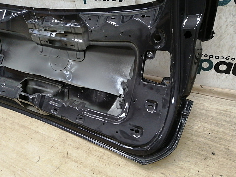 Фотография детали AA029456; Крышка багажника (7P6827025) для Volkswagen Touareg/БУ; Оригинал; Р2, Удовлетворительное; . Фото номер 14