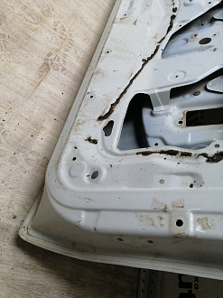 AA045270; Крышка багажника (67005-60F50) для Toyota Land Cruiser Prado 150 (2010 — 2013)/БУ; Оригинал; Р2, Удовлетворительное; 