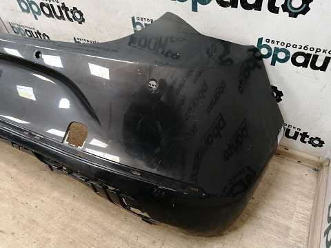 Фотография детали AA042239; Бампер задний, под хром молдинг; под паркт. (13368066) для Opel Astra J рест. HB 5D (2012 - 2015)/БУ; Оригинал; Р1, Мелкий дефект; . Фото номер 2