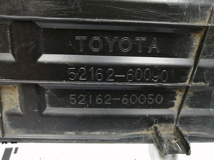 AA045212; Накладка заднего бампера, широкая (52162-60090 /50) для Toyota Land Cruiser Prado/БУ; Оригинал; Р2, Удовлетворительное;