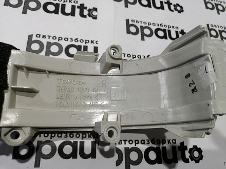 AA044759; Повторитель поворота в зеркало правый (81730-02110) для Toyota/БУ; Оригинал; Р0, Хорошее; 