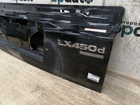 Фотография детали AA029292; Крышка багажника нижняя, откидной борт (65061-60371) для Lexus LX570, LX450D рест.2 (2015 - 2021)/БУ; Оригинал; Р2, Удовлетворительное; . Фото номер 2