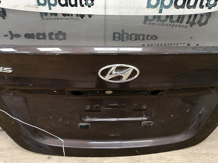 AA038897; Крышка багажника (69200-4L000) для Hyundai/БУ; Оригинал; Р2, Удовлетворительное; 
