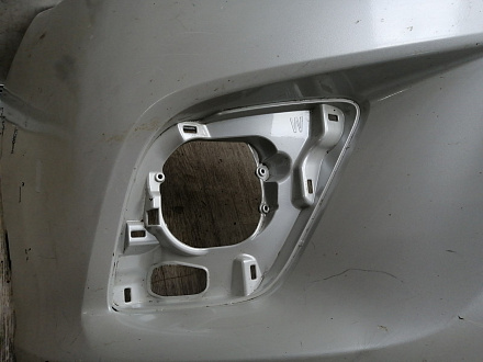 AA044787; Бампер передний; без паркт.; под омыват. (52119-0K840) для Toyota Hilux VIII (2015 - 2020)/БУ; Оригинал; Р2, Удовлетворительное; 