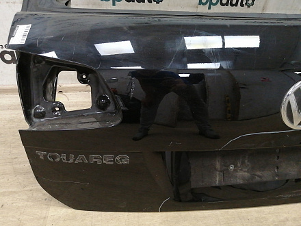 AA029455; Крышка багажника (7P6827025) для Volkswagen Touareg/БУ; Оригинал; Р2, Удовлетворительное; 